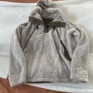 Fleece KÜHL hoodie.